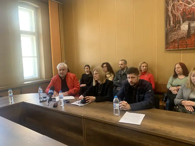 За прекратяване системното неглижиране на културата и музейната гилдия се обявиха служители в плевенските музеи и галерии