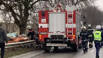 Две деца и възрастен са жертвите от катастрофата между селата Ъглен и Дерманци
