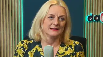 Вера Шандел с концерт посветен на Едит Пиаф