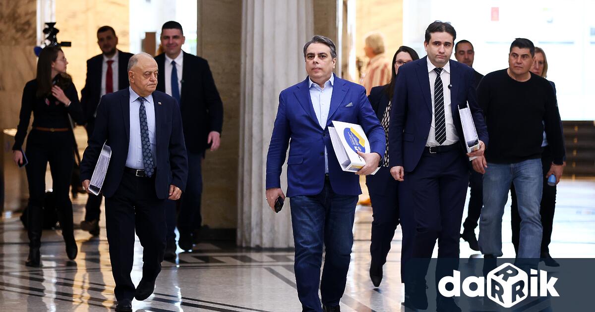 От Продължаваме промяната – Демократична България ПП ДБ обявиха водачите си
