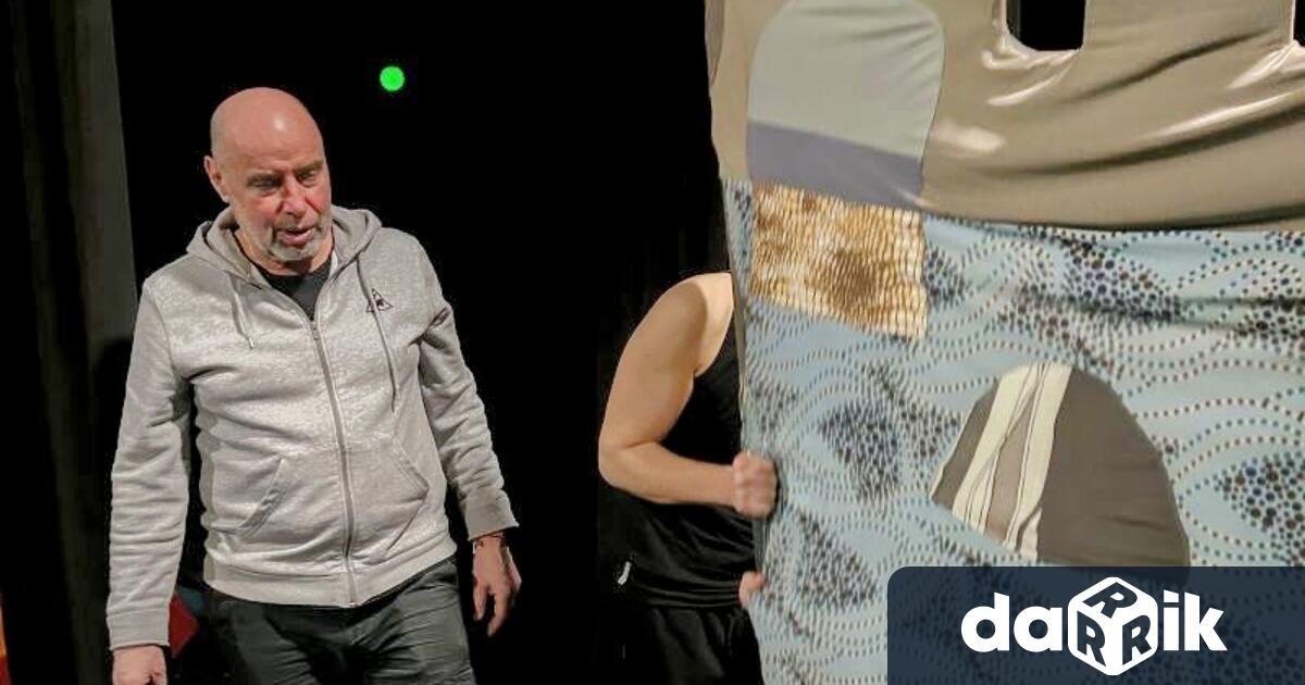 Куклен театърСливен се подготвя за премиерата на Дванайсета нощ по