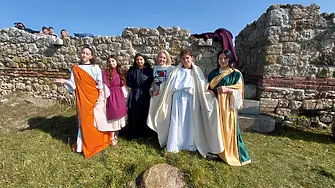 Един ден в древен Рим прекараха жителите и гостите на Гиген този уикенд  с античен фестивал на Улпия Ескус   