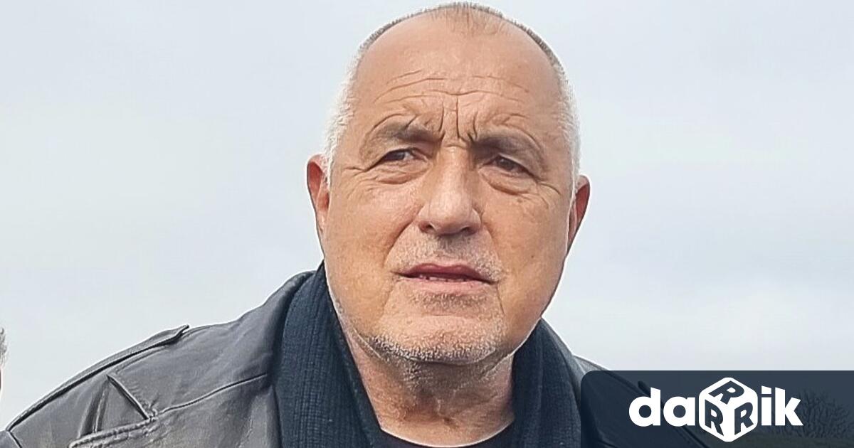 Правителството се държи не като служебно а като избрано с