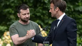 Зеленски пристигна в Париж за среща с Еманюел Макрон