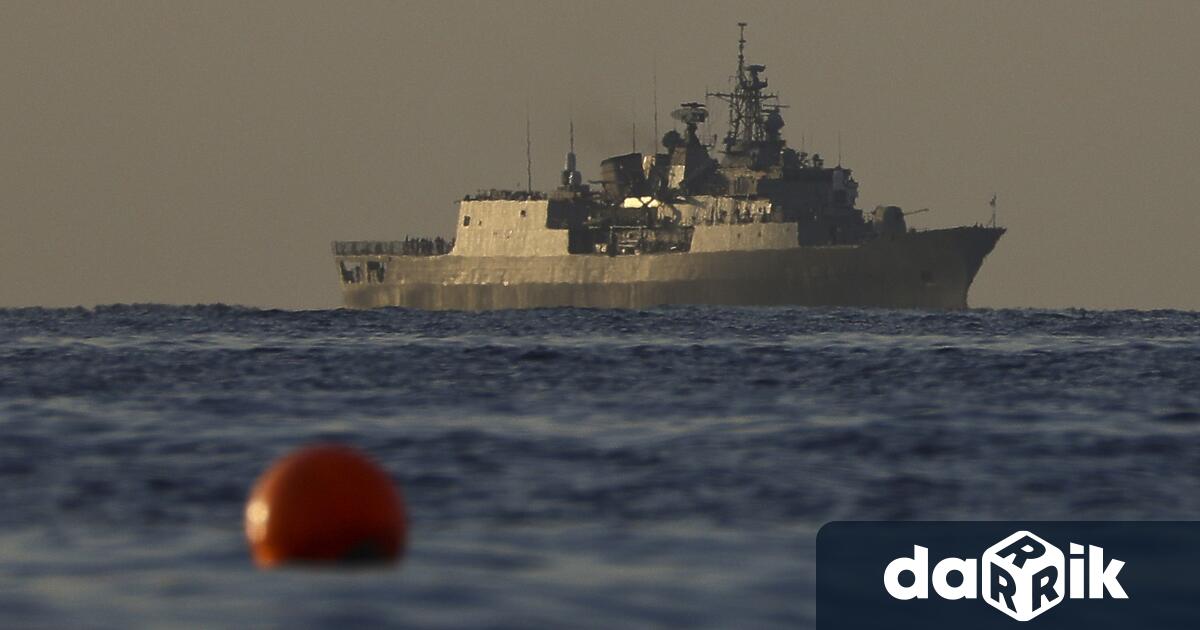 Югозападно от Кипър е разположена значителна концентрация на военноморски и