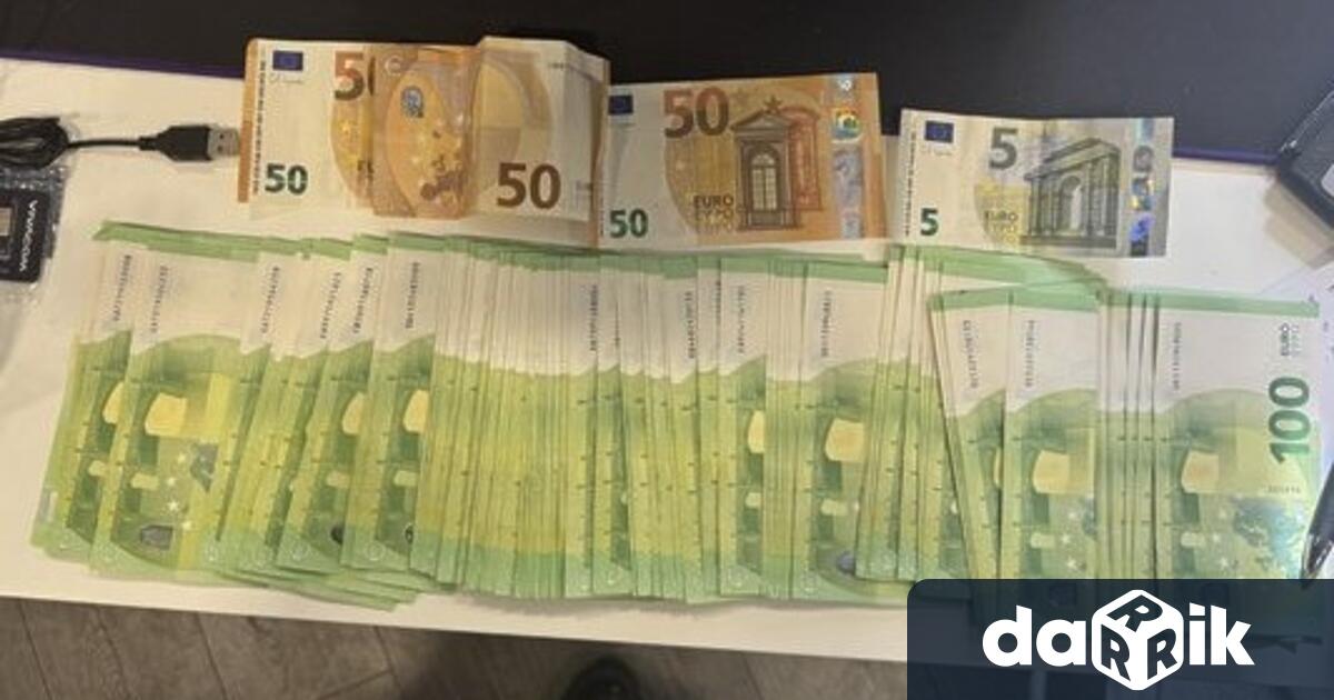 Задържахаосемнадесетлица за участие в организирана престъпна група Някои от тях