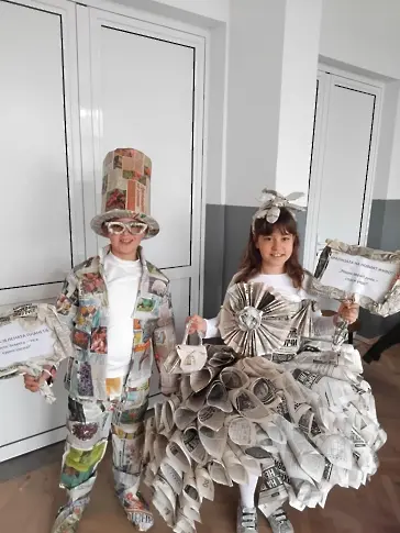 Модно еко шоу с облекла от рециклирани материали представиха децата на с. Коиловци/СНИМКИ/