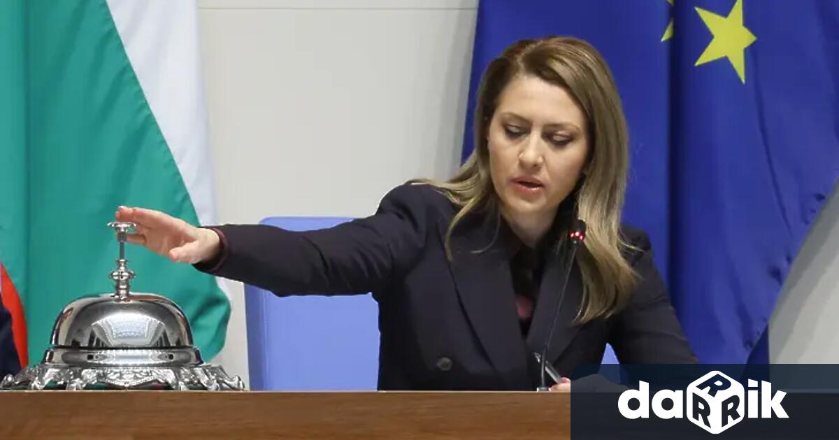 Служебният премиер Андрей Гюров и служебният заместниĸ министър председател по европейсĸите