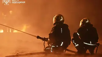 Русия атакува с дронове пристанищна инфраструктура в Одеска област