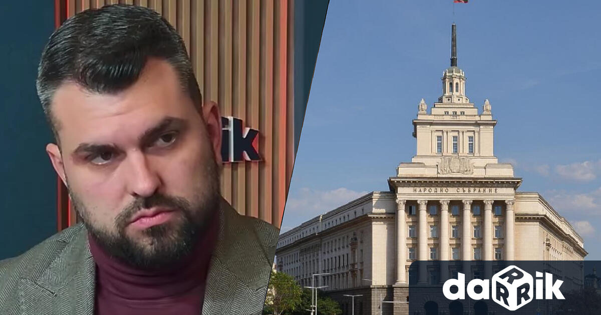 Бившият външен министър Георг Георгиев от ГЕРБ СДС бе специален гост