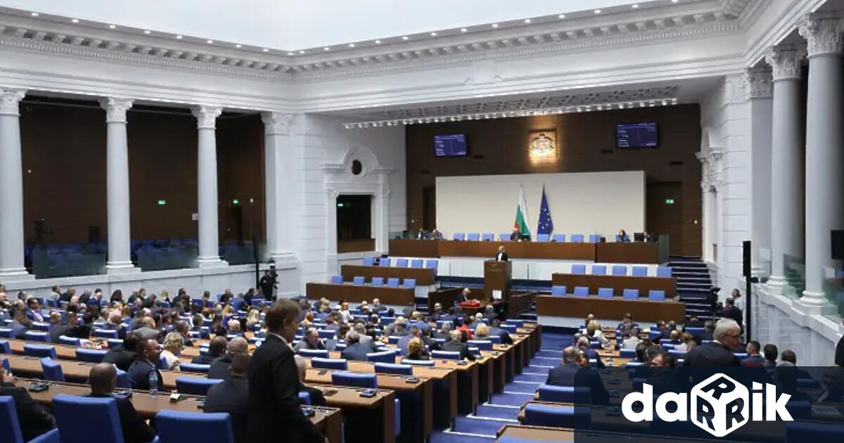 Последен работен ден на 51 вия парламент Депутатите положиха клетвана 11