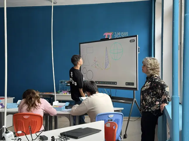 Откриха два STEM кабинета в СУ „Анастасия Димитрова“ – Плевен