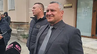 Земеделците прекратиха протеста след уверение на областния управител