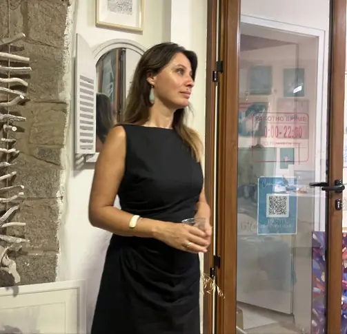 Поетесата Ники Комедвенска и художничката Бояна Петкова ще сътворят “Хроника на любовта” в Плевен