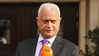 Емил Дечев: В България няма мигрантска вълна заради войната в Близкия изток