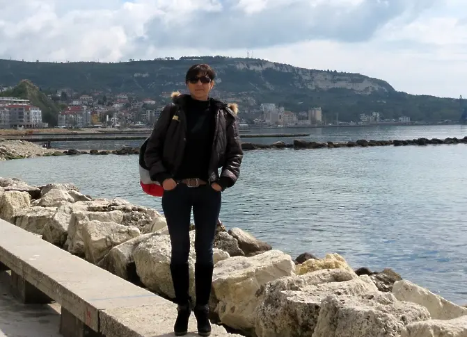 Поетесата Ники Комедвенска и художничката Бояна Петкова ще сътворят “Хроника на любовта” в Плевен