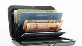 Две 10-годишни момиченца намериха и върнаха портмоне с 450 евро