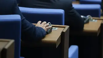 Депутатите приеха окончателно т.нар. закон за лобизма