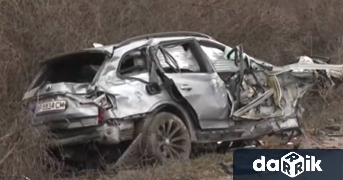 64 годишен мъж загина при тежка катастрофа тази нощ на пътя