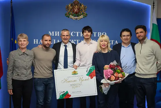 Никола Цолов получи парична награда от Министерството на спорта