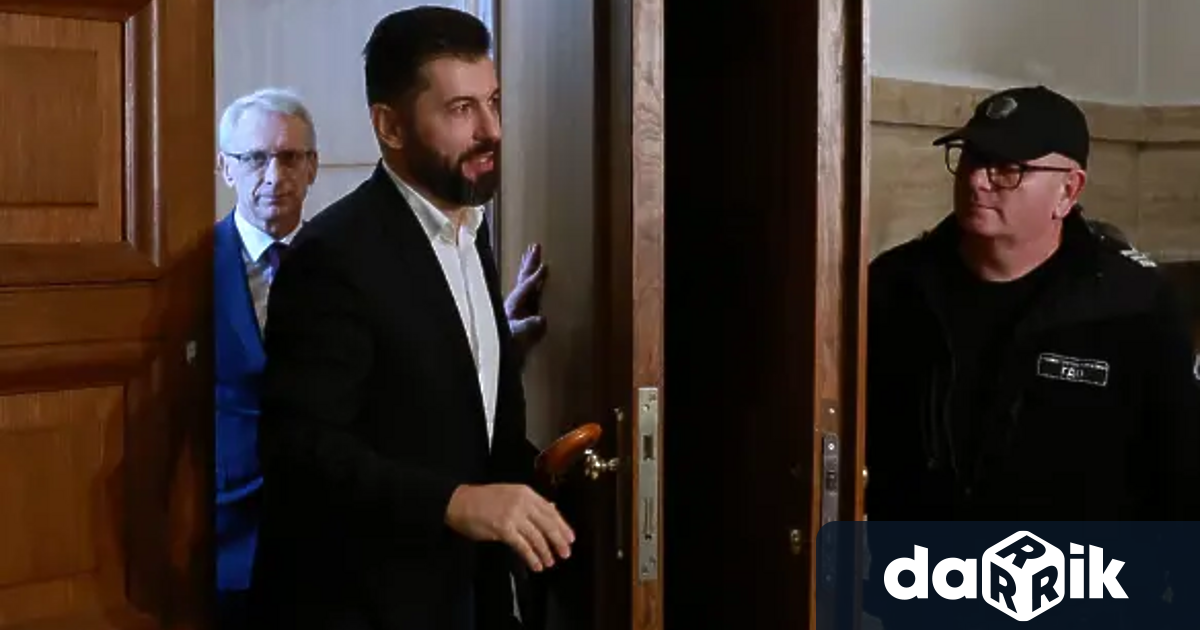 Софийският градски съд заседава отново по делото срещу Кирил Петков Днес