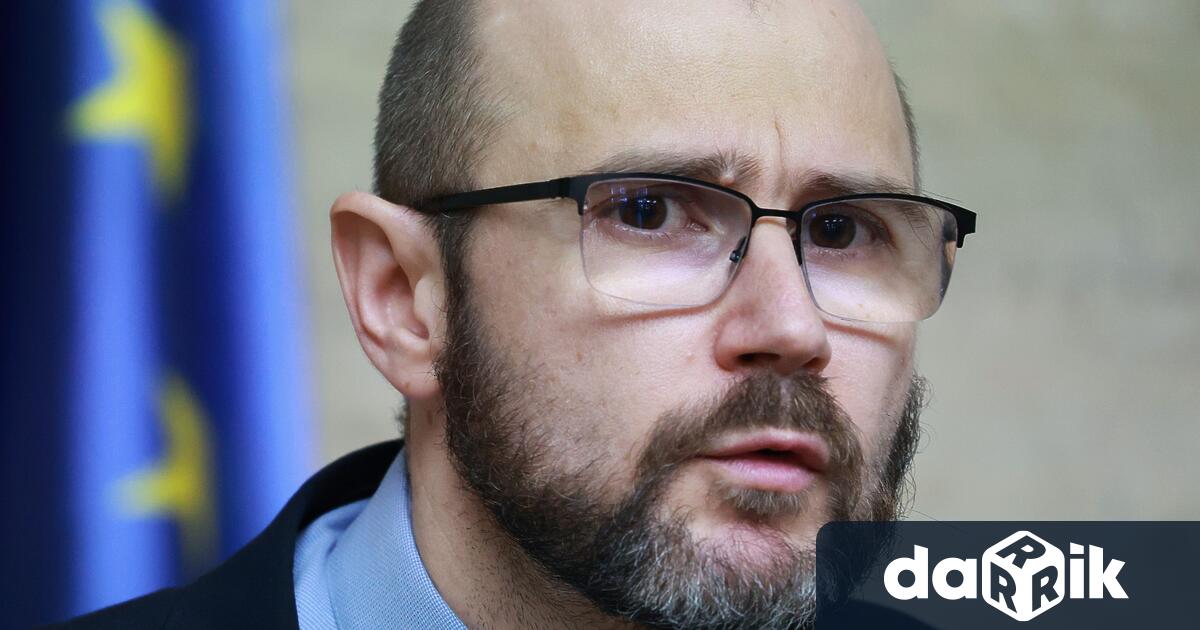 Никакъв юридически проблем с назначаването на Андрей Гюров за служебен
