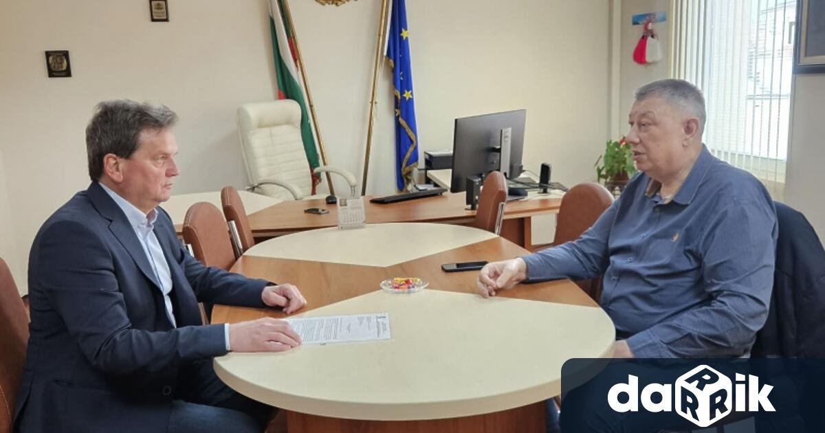Шест ученически паралелки в община Бяла Слатина са поставени под