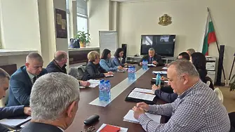 Областният управител Маринчо Христов проведе работна среща, свързана с изборния процес