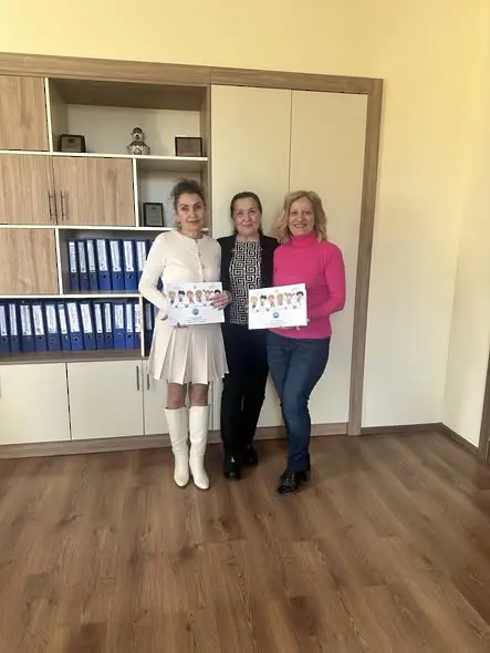 Отличиха творби на ученици от Враца  в печатно издание на Държавна агенция за закрила на детето