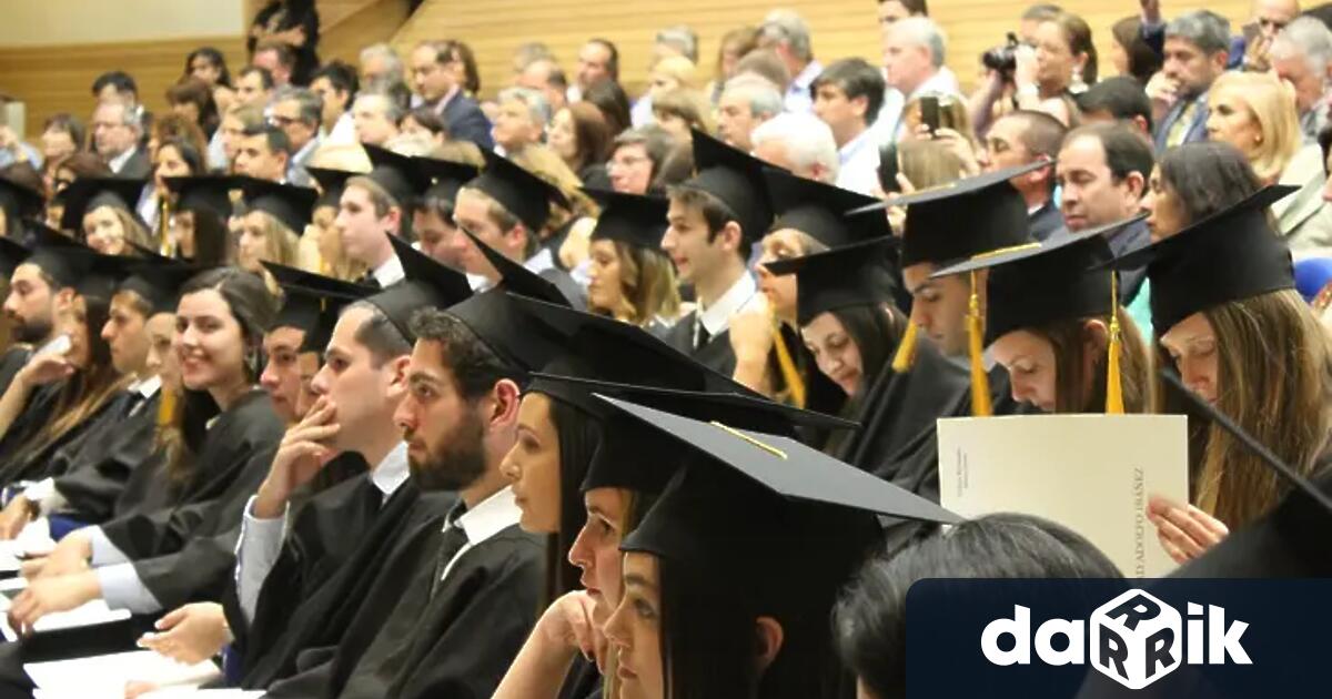Промяна в таксите за всички студенти предлага Министерският съвет от