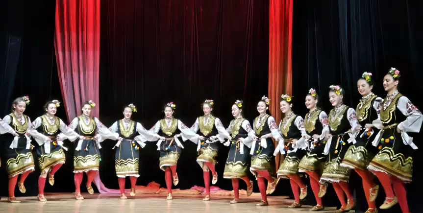 Малките таланти на „Габровче“ с бляскаво представяне на „Орфеево изворче“