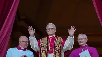 Лъв XIV отбеляза началото на Страстната седмица на площад „Св. Петър“ в Рим