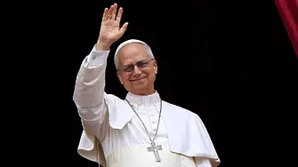 Първата визита в Европа: Папа Лъв XIV пристига в Монако