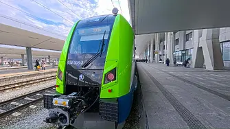 Първият нов eлектрически влак „Шкода“ беше представен на Централната гара в София