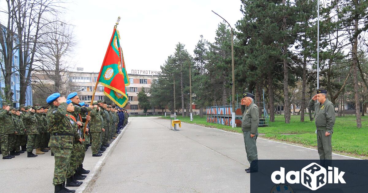 На 26 март 2026 г 12 та авиационна база чества своя