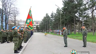  12-та авиационна база празнува 84 години от началото на летателната дейност на летище Долна Митрополия