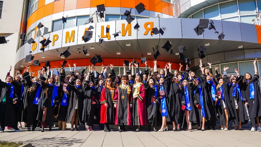 Факултет „Фармация“ на МУ – Плевен отбелязва 10 години развитие с тържествено дипломиране на магистър-фармацевти и юбилейна научна конференция