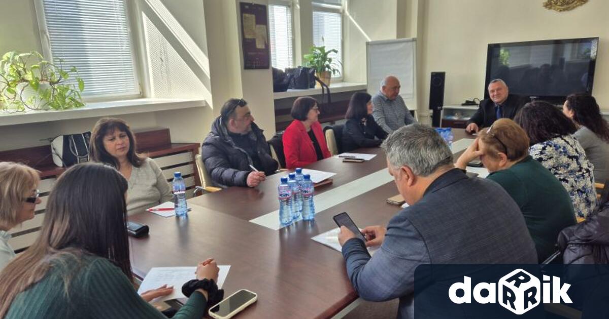 Под ръководството на областния управител Маринчо Христов в Областна администрация