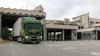 Осъдиха шофьор на камион за държане на 200 000 кутии цигари без бандерол
