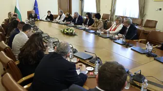 Гюров на среща със земеделци и животновъди: Подготвяме мерки, които да успокоят гражданите и бизнеса