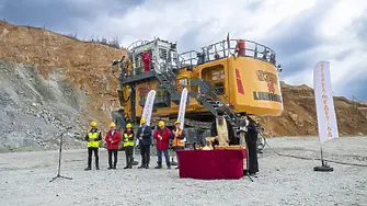 Пети електрически багер „Либхер“ заработи в рудник „Асарел"