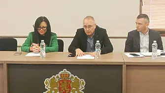 Няма закрити паралелки в Пловдивско, но част от учениците остават в риск