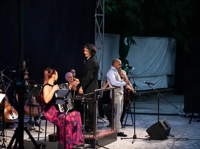 „Музикална магия” с Плевенската филхармония и маестро Йордан Камджалов открива сезон 2026