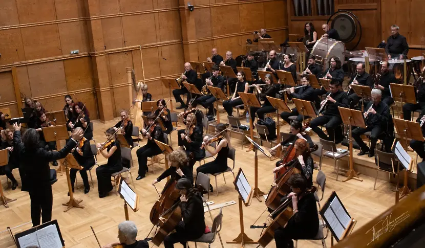 „Музикална магия” с Плевенската филхармония и маестро Йордан Камджалов открива сезон 2026