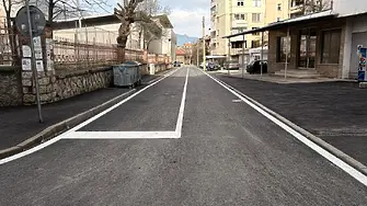 Продължават ремонтите на инфраструктурни обекти във Враца