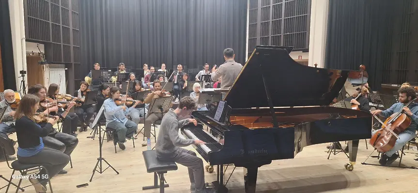 Известният диригент Урош Лайовиц  провежда във Враца майсторски клас за млади диригенти