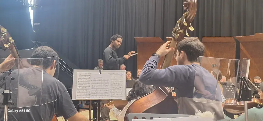 Известният диригент Урош Лайовиц  провежда във Враца майсторски клас за млади диригенти