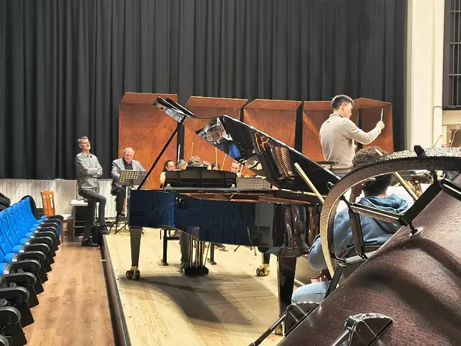 Известният диригент Урош Лайовиц  провежда във Враца майсторски клас за млади диригенти