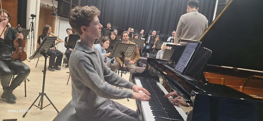 Известният диригент Урош Лайовиц  провежда във Враца майсторски клас за млади диригенти