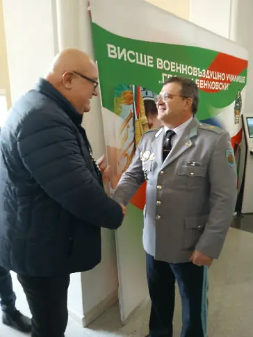 Курсант от ВВВУ „Георги Бенковски“ откри Панорамата на висшето образование в гр. Видин с изпълнение на гайда